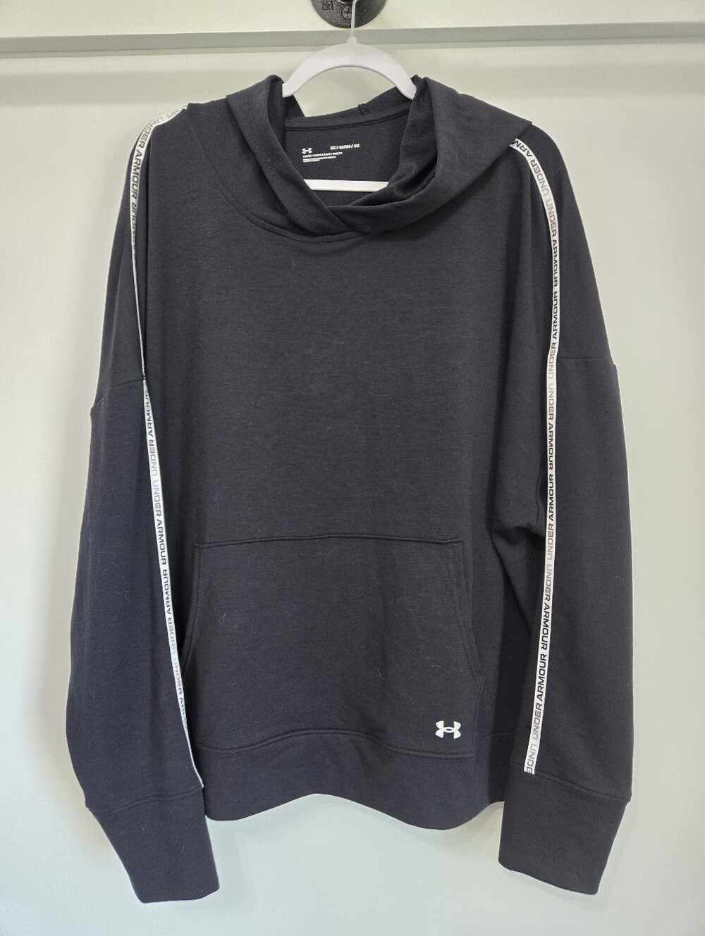 Under Armour Black Cowl Neck Hoodie Sweatshirt Logo Tape Sleeves 3X Women